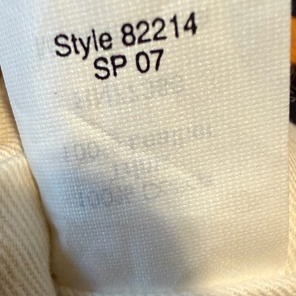 Plaid Handbag with Wooden Handle - Picture 3 of 4